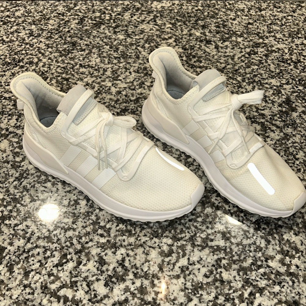 Adidas U_Path run cloud white
